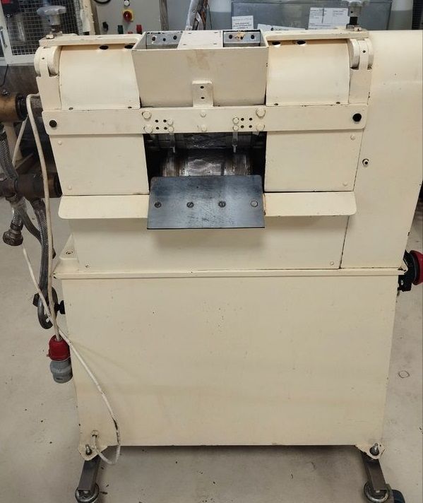 Batti with cylinders lollipops