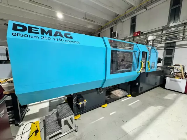 Demag concept 250-1450 250 T