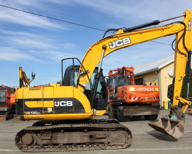 Jcb Js 130 Lc Tracked Excavator