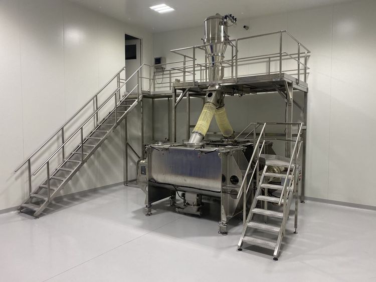 Complete Powder Blending System