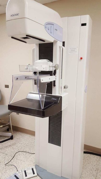 Hologic Selenia Mammography