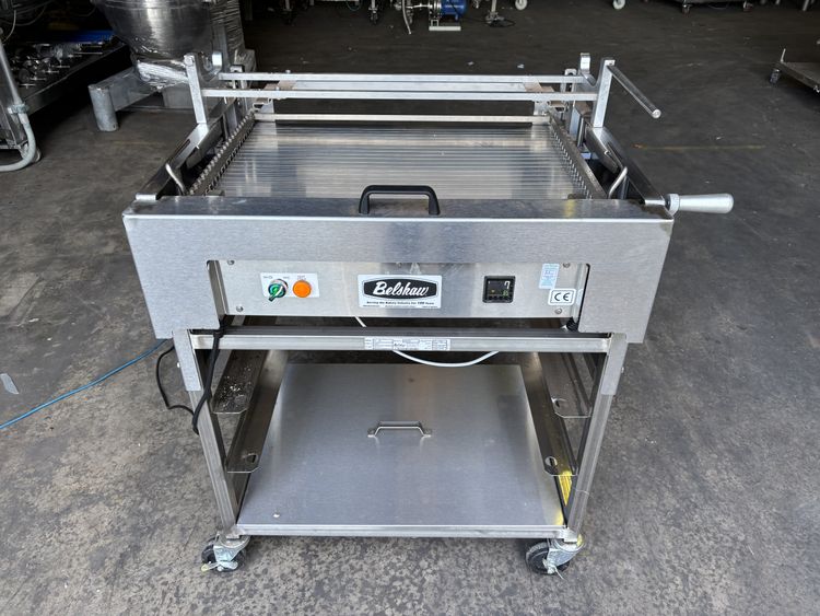 Belshaw HI18F Icer Icing machine