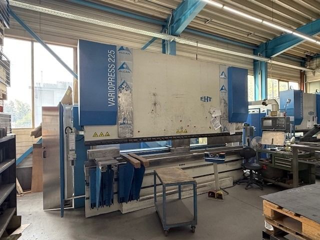 EHT VarioPress 225-4050  225 T