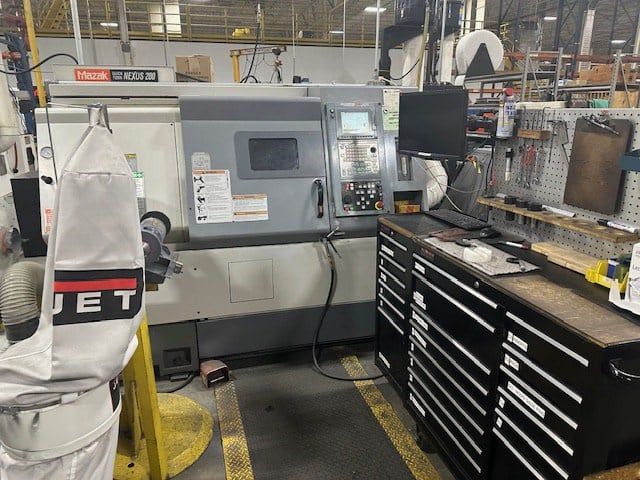 Mazak MAZATROL FUSION 640T CNC COLOR CONVERSATIONAL CONTROL 5000 RPM QTN NEXUS 200 CNC UNIVERSAL LATHE 2 Axis