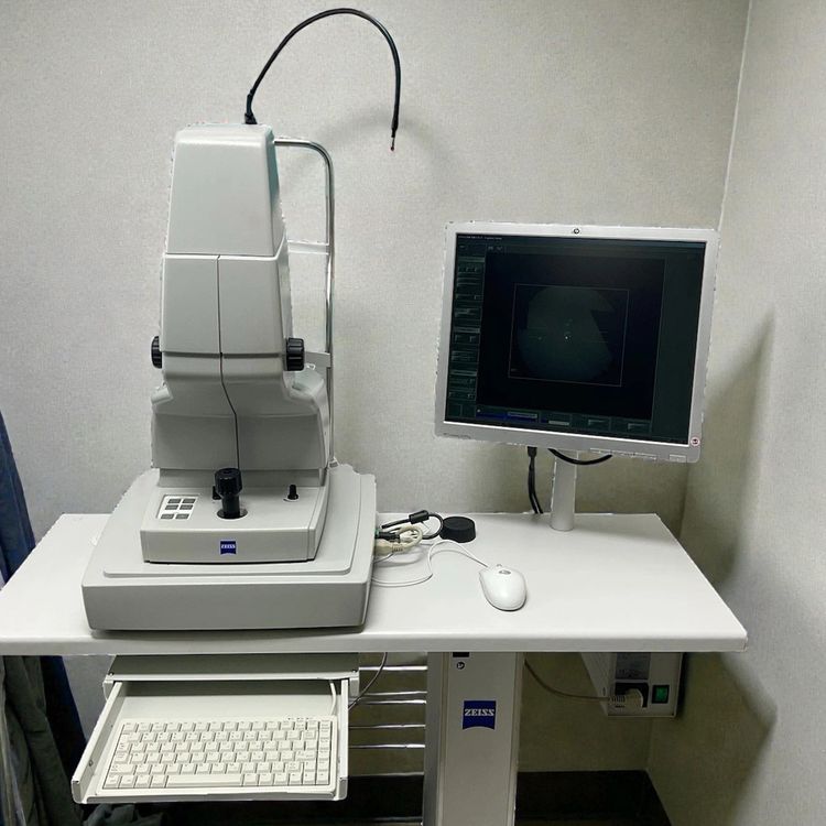 ZEISS Visucam NM/ FA / ICGA with Electric Table