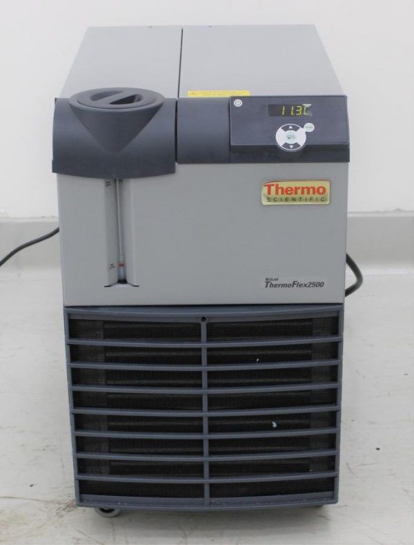 Thermo Scientific ThermoFlex 2500 Recirculating Chiller