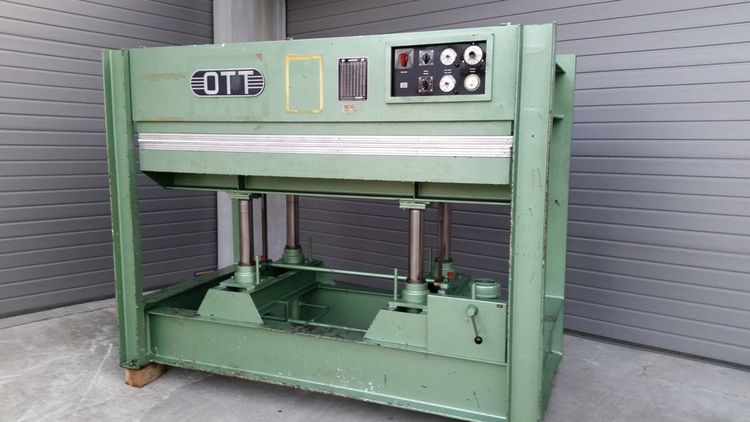 OTT JU 90, Hydraulic press for veneering