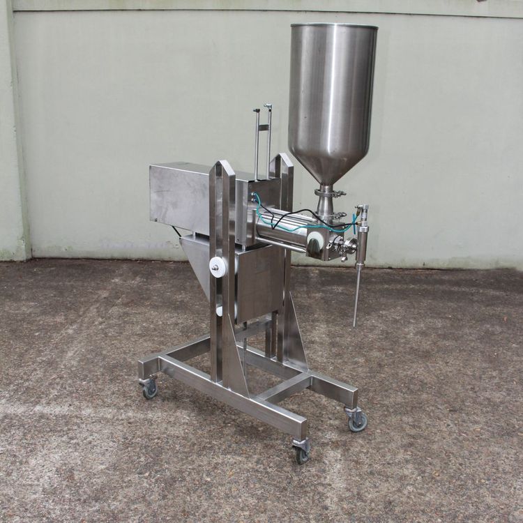 The Food Engineering Horizontal Piston Filler