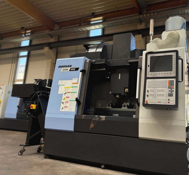 Doosan DNM 4500 5 Axis