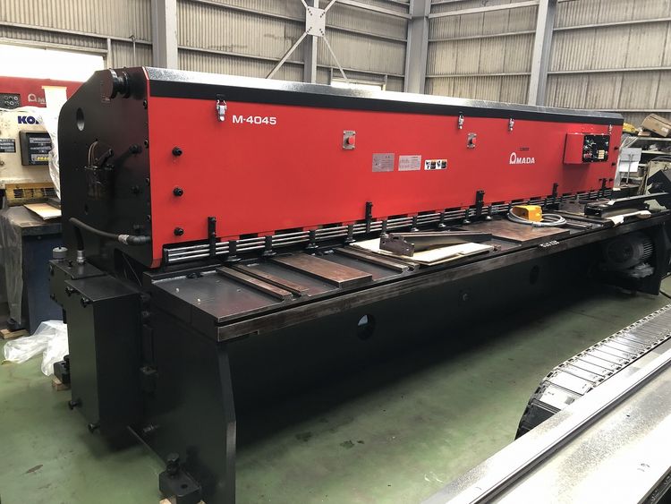 Amada M4045