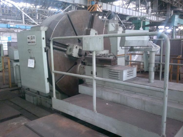 Kramatorsk Engine Lathe Variable 1M692