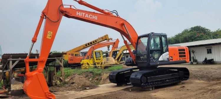 Hitachi ZX200-5G Tracked Excavator