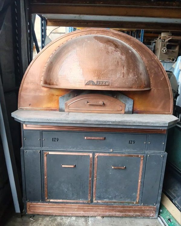 IZZO Pizza oven