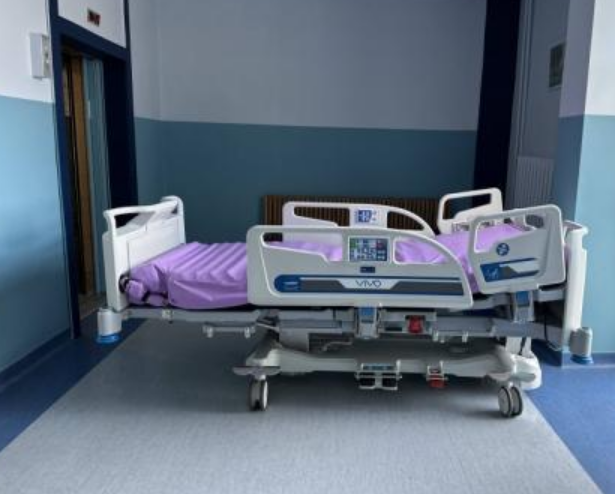 Vivo Intensive care bed