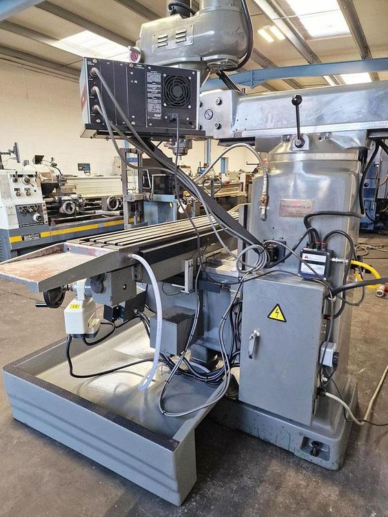 XYZ KRV3000 SLV  TURRET MILL 3600 RPM