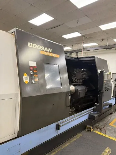 Doosan Fanuc 32iA CNC 1,500 rpm PUMA 700L 2 Axis