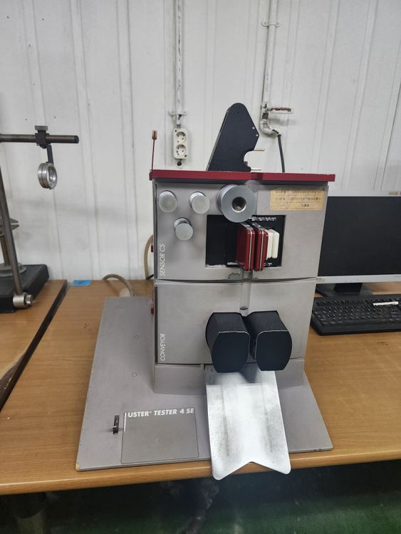 Uster UT4 Yarn Tester