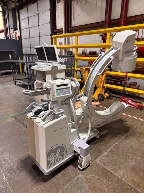 OEC 9800 12in Vascular C-Arm