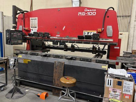 Amada RG100, NC9EXII 3-Axis BG 110 Ton