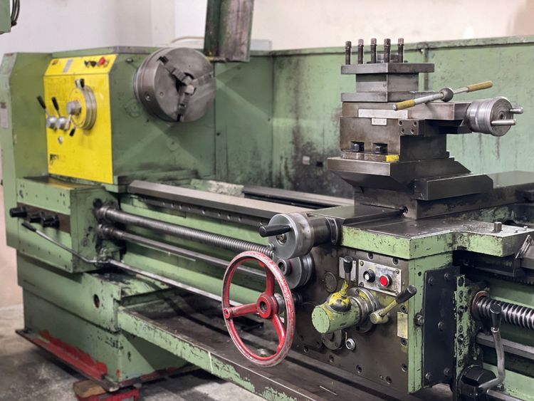 Engine Lathe Variable Speed BULGARIAN