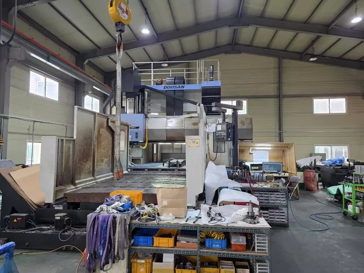 Doosan DCM 2740FII 5 Axis