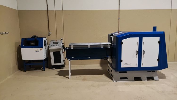 FLY MAK O82Tobacco cutting machine