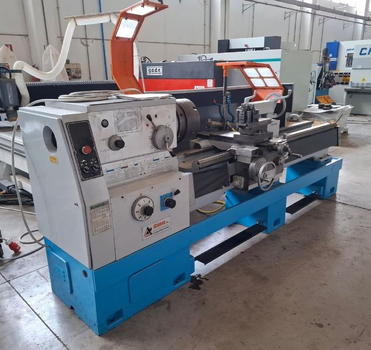 Engine Lathe Variable Speed SGM 300 x 2000 mm
