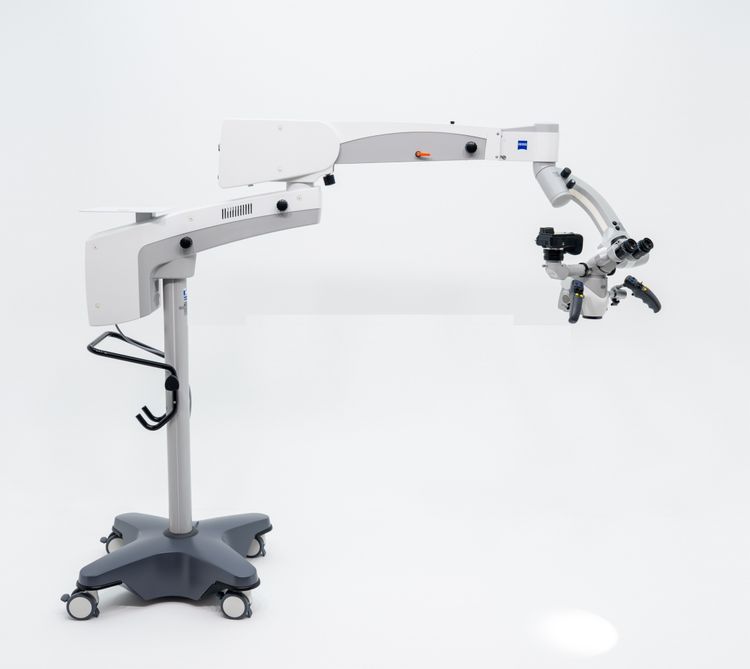 ZEISS OPMI Pro Ergo S7 + Nikon Z5 Surgical Microscope