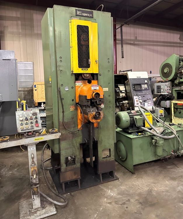 Hess 2R215/30-13.5/10.5 FABRICATION TRIM PRESS