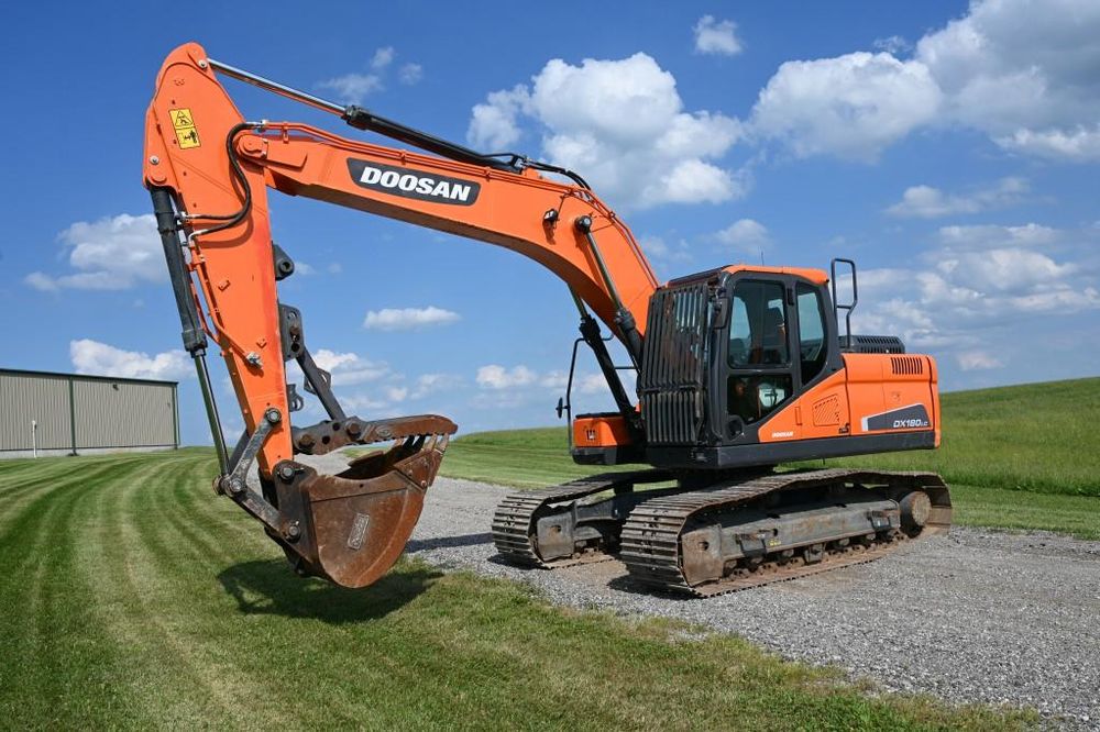 Doosan DX180LC Tracked Excavator