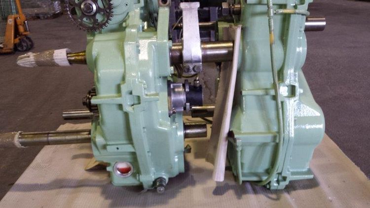 2 Dornier Gear boxes