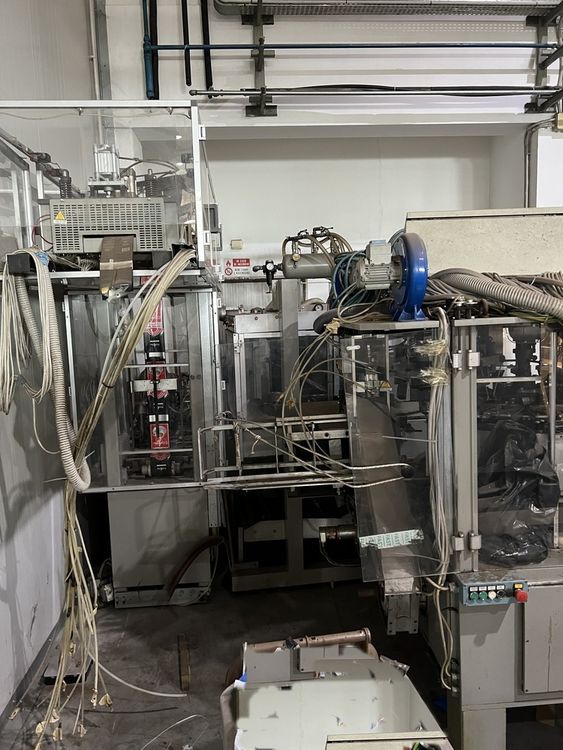 ICA PACKAGING MACHINE