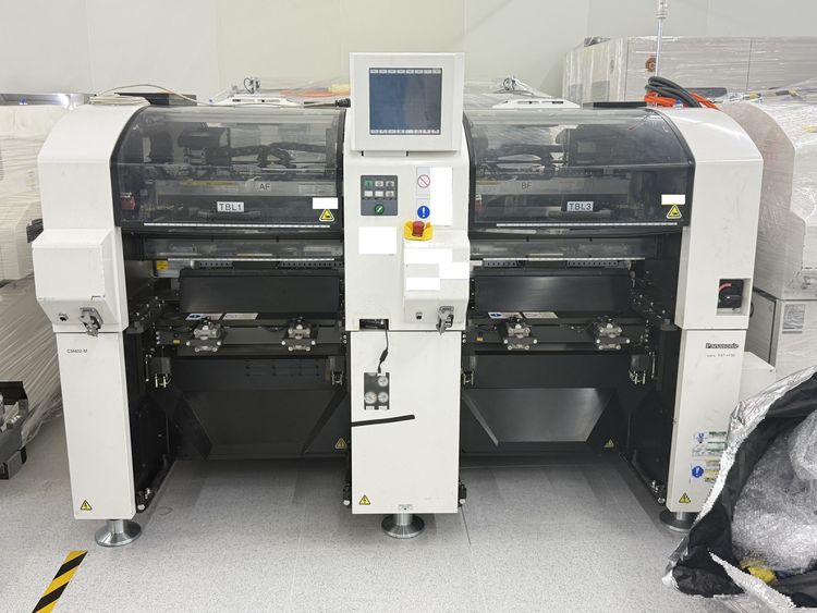3 Panasonic CM402-M