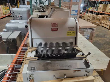 Berkel Commercial Countertop Bread Loaf Slicer!