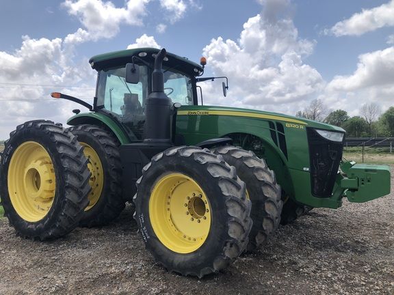 John Deere 8320R Tractor