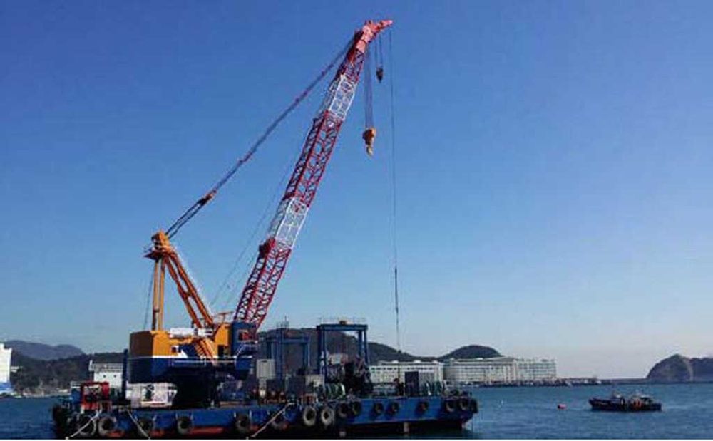 Revolving Floating Crane Barge 400t