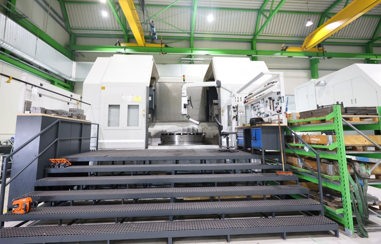 Pittler WMZ PV 2500   Maximum turning diameter: 2,800 mm