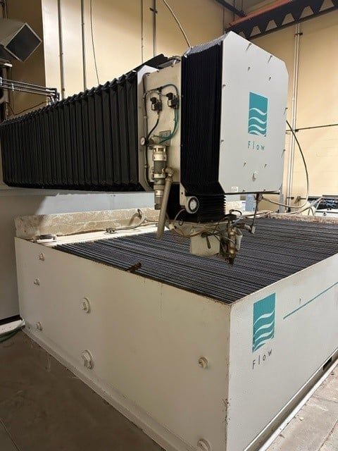 Flow i-6012 CNC Control