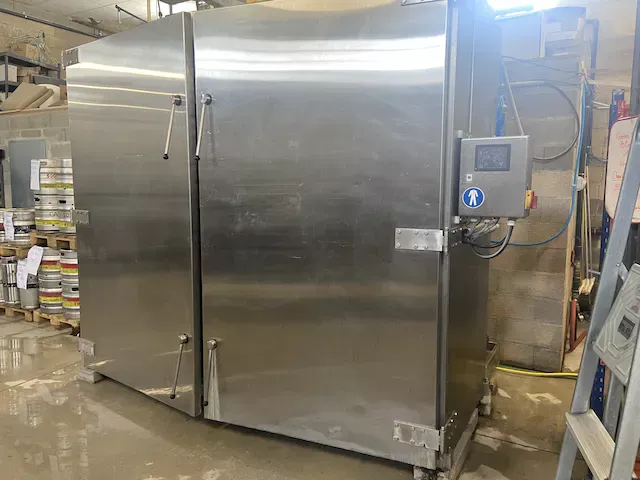 JS F400 Chamber Pasteurizer