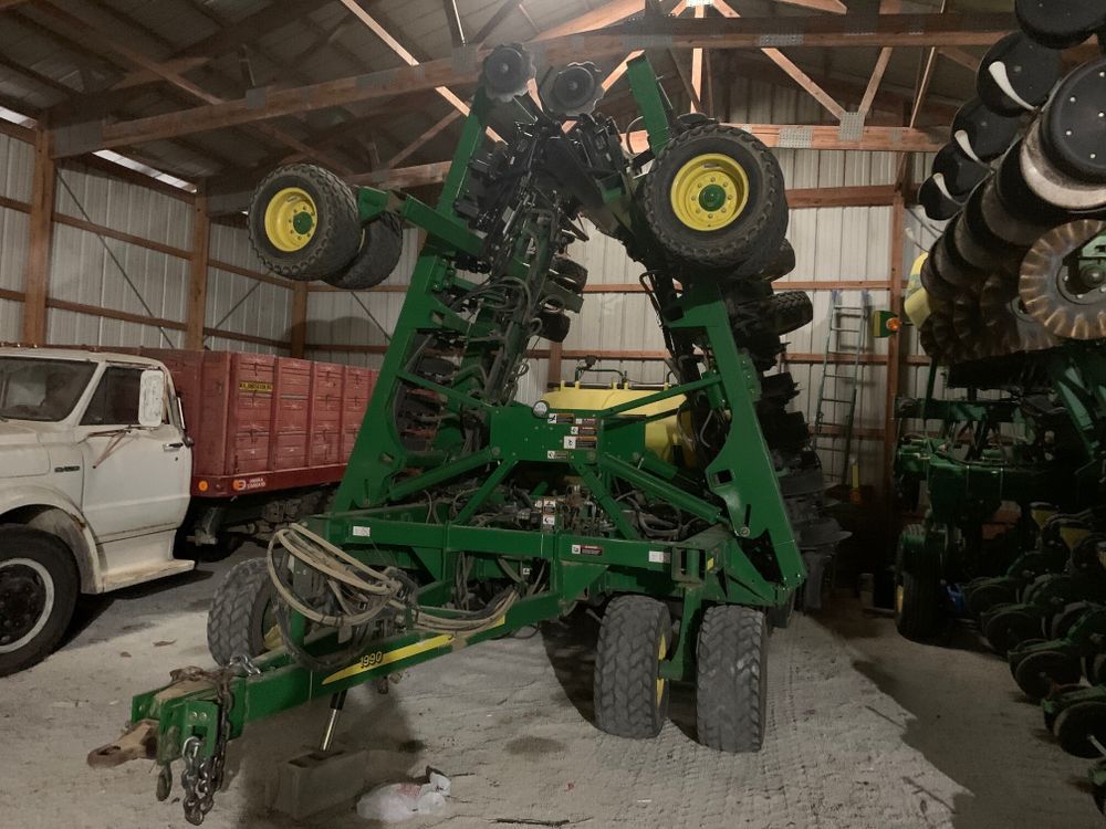 John Deere 1990 Air Drills & Seeders