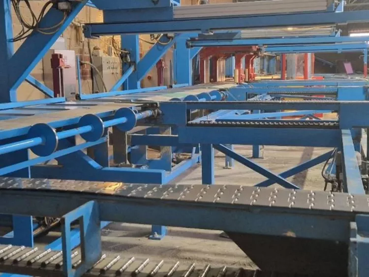 Hundegger K3-5-450 Joinery machine