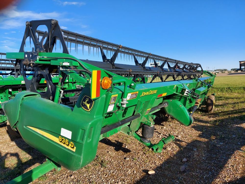 John Deere 936D