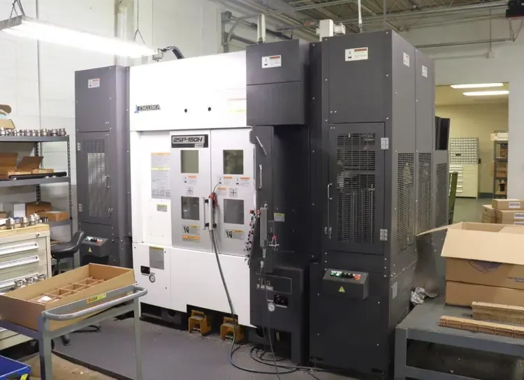 Okuma OSP P300LA CNC Color Control 4,500 RPM 2SP-150 HM 6 Axis