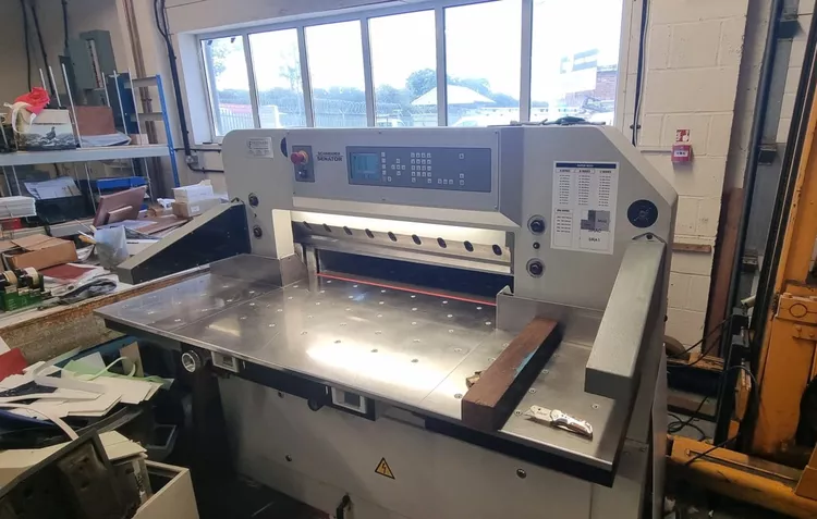 Schneider Senator-092 E-Line