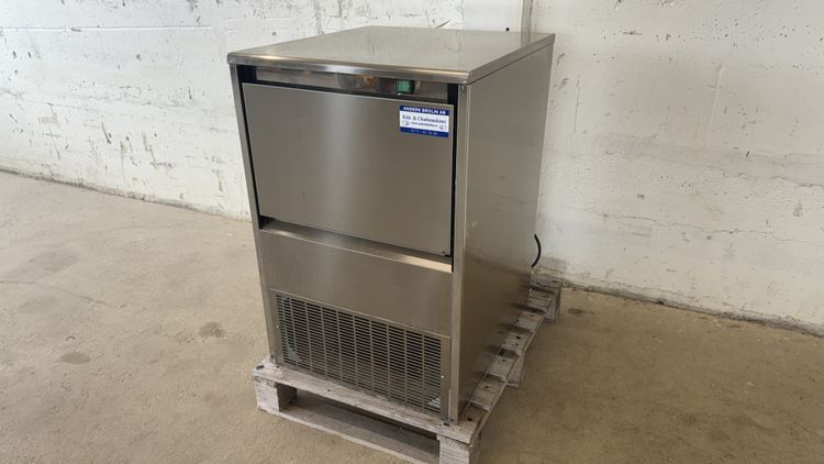 Ice Maker