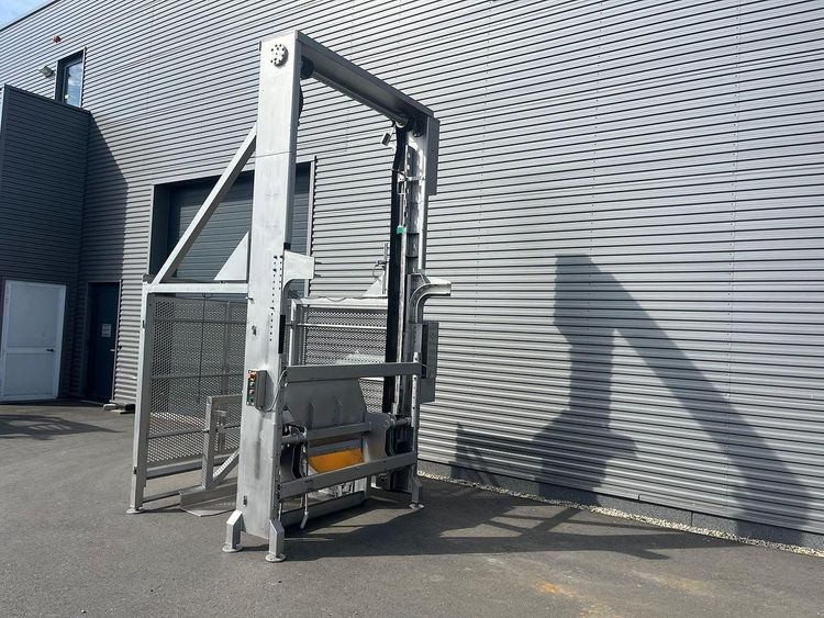 Bolt Dolaf lift