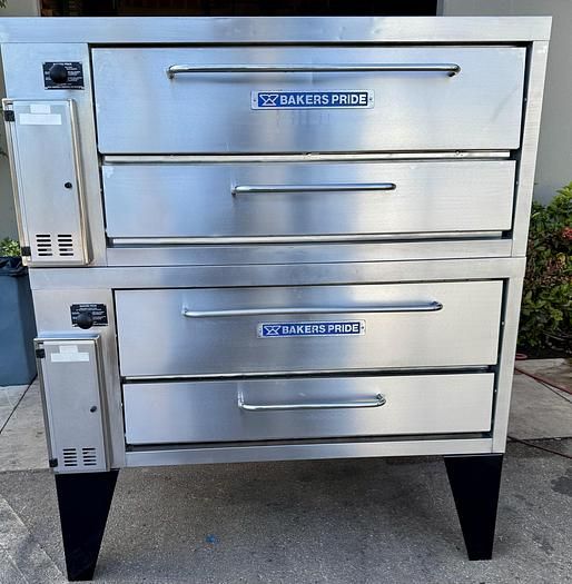 Baker's Pride 352 GAS PIZZA DECK OVENS