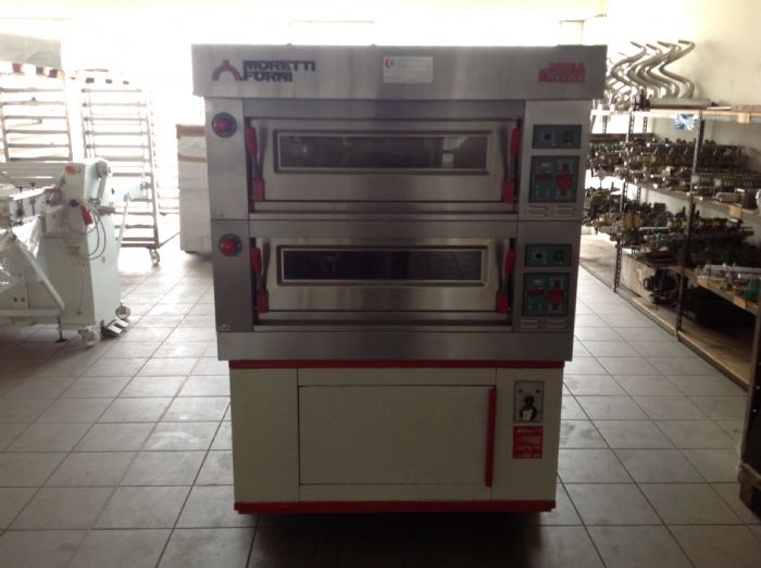 Moretti Oven