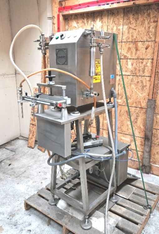 Capmatic CF-2P, Tabletop Semi-Automatic Filler