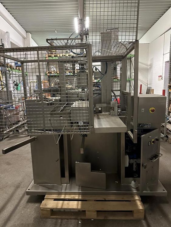 Blitzer VAS 004, Fully Automatic Can Opening and Emptying System